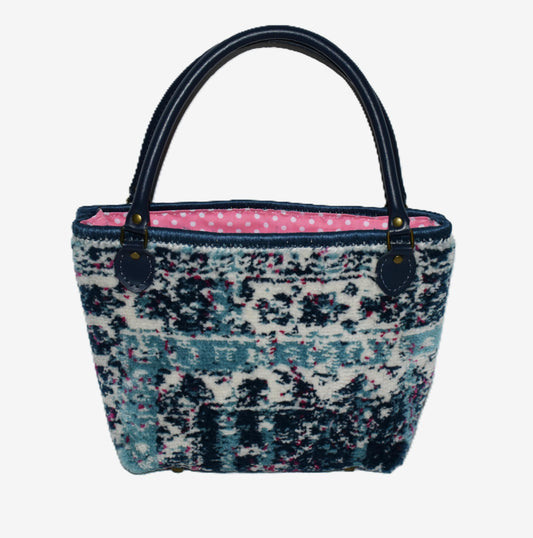 The Kathy Tote – The Open Invitation