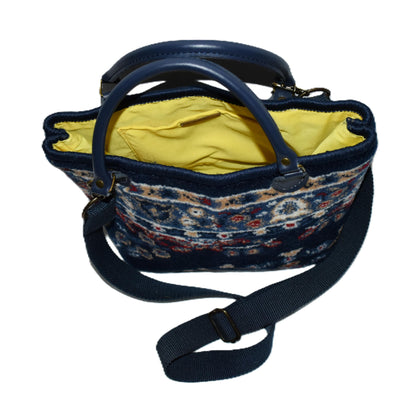 The Lily Tote – The Sunlit Stanza